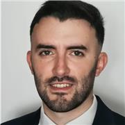 Profesor de informática, diseño web, programacion, matematicas, que puede dar clases a niños de todas las edades